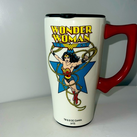 DC Comics Wonder Woman cup - Picture 1 of 7